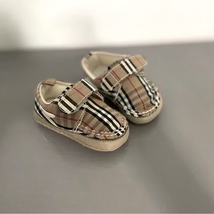 Burberry Infant Crib Shoes